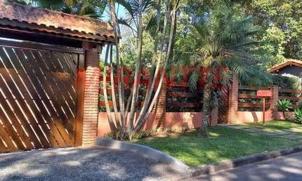 Sobrado de 428m² com 4 quartos em Serra da Cantareira