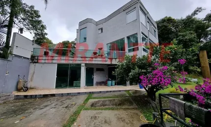 Sobrado de 750m² com 3 quartos em serra da cantareira