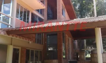 Sobrado de 200m² com 3 quartos em Serra da Cantareira