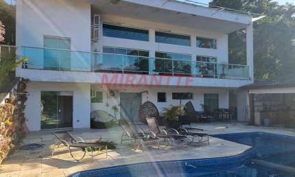 Sobrado de 250m² com 3 quartos em Serra da Cantareira