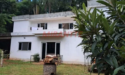 Sobrado de 200m² com 2 quartos em serra da cantareira