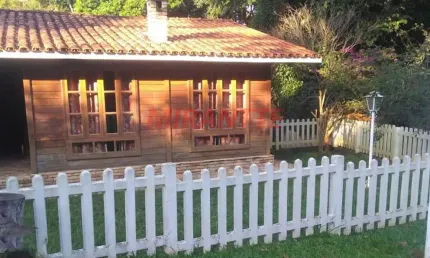 Sobrado de 400m² com 3 quartos em Serra da Cantareira