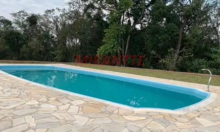 Cond. fechado de 150m² com 2 quartos em Mato Dentro
