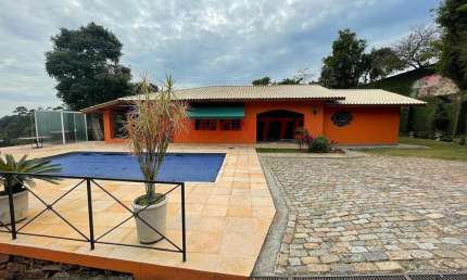 Cond. fechado de 654m² com 3 quartos em Serra Da Cantareira