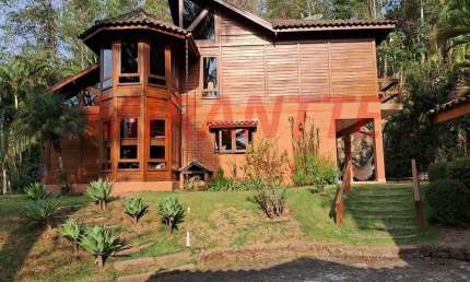 Cond. fechado de 305m² com 2 quartos em Serra da Cantareira