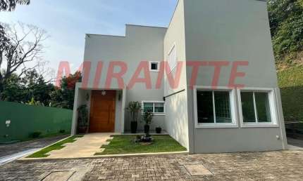Sobrado de 170m² com 3 quartos em Serra da Cantareira