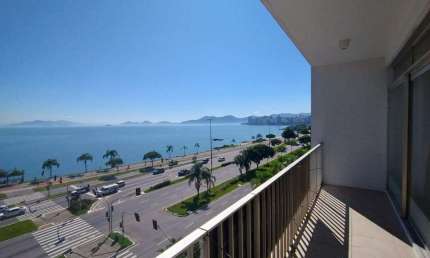 Apartamento com 3 quartos para alugar na Avenida Jornalista Rubens de Arruda Ramos, 1540, Beira Mar, Florianópolis