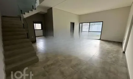 Casa com 3 quartos à venda na Rua Acelon Eduardo da Silva, 237, Córrego Grande, Florianópolis