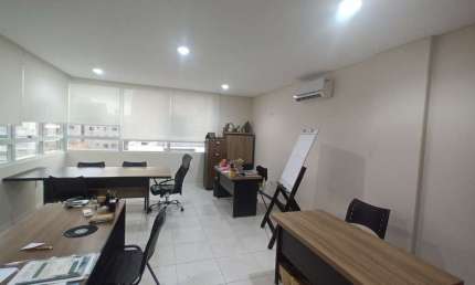 Sala comercial à venda na Rua Idalina Pereira dos Santos, 67, Agronômica, Florianópolis