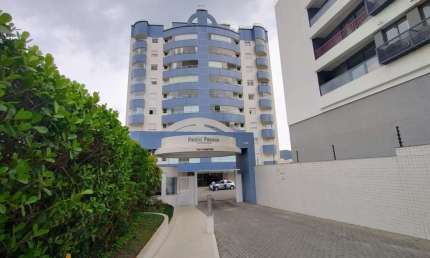 Apartamento com 4 quartos para alugar na Rua Lauro Linhares, 1315, Trindade, Florianópolis