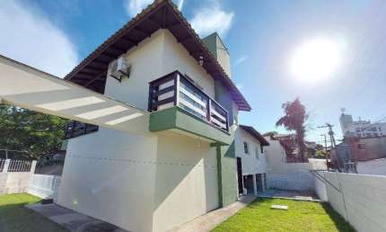 Casa com 2 quartos para alugar na Rua São Miguel, 99, João Paulo, Florianópolis