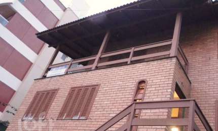Casa com 6 quartos à venda na Rua Jornalista Alírio Bossle, 7, João Paulo, Florianópolis