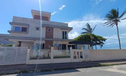 Casa com 3 quartos para alugar na Presidente João Goulart, 171, Jardim Atlântico, Florianópolis
