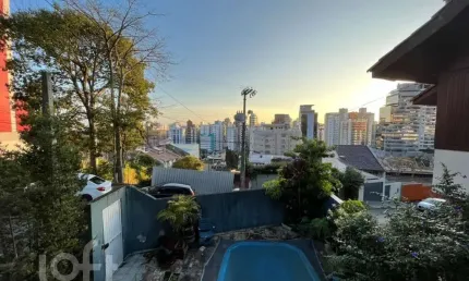 Casa com 5 quartos à venda na Rua Ângelo La Porta, 279, Centro, Florianópolis
