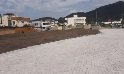 Terreno à venda na Rua Ipê da Praia, 100, Moenda, Florianópolis