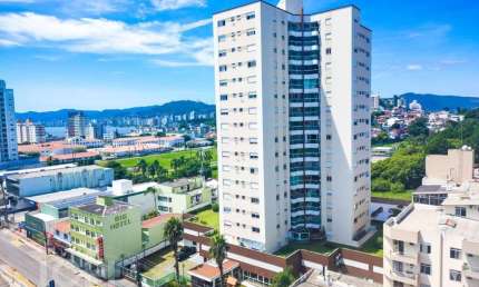 Apartamento com 3 quartos à venda na Rua Santiago Dantas, 61, Estreito, Florianópolis