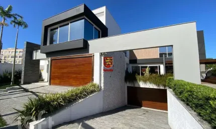 Casa com 4 quartos à venda na Rua Doutor Agripa de Castro Faria, 19, Coqueiros, Florianópolis