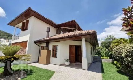 Casa com 4 quartos à venda na Heidelberg, 63, Córrego Grande, Florianópolis
