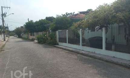 Casa com 1 quarto à venda na Servidão Arlindo Inácio Bittencourt, 007, Carianos, Florianópolis