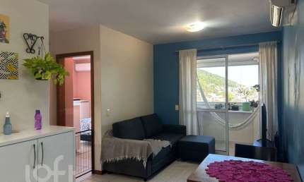 Apartamento com 2 quartos à venda na Avenida Governador Jorge Lacerda, 1835, Costeira do Pirajubaé, Florianópolis