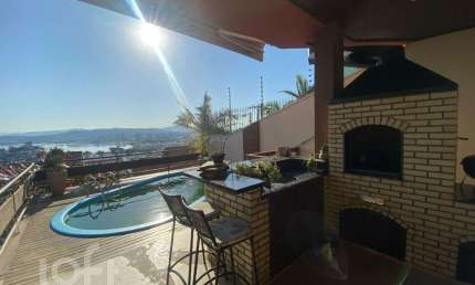Casa com 4 quartos à venda na Rua Aldo Luz, 200, Itaguaçu, Florianópolis