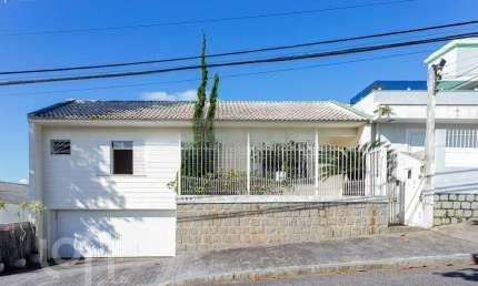 Casa com 4 quartos à venda na Rua Ivo Reis Montenegro, 46, Coqueiros, Florianópolis