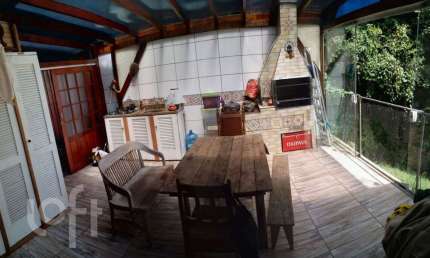 Casa com 2 quartos à venda na Servidão Aparício Sinfronio Pereira, 204, Rio Tavares, Florianópolis