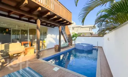 Casa em condomínio fechado com 4 quartos à venda na Rua Manoel Pedro Vieira, 960, Morro das Pedras, Florianópolis