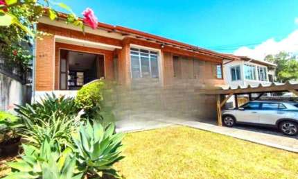 Casa com 3 quartos à venda na Rua Pascoal Simone, 305, Coqueiros, Florianópolis