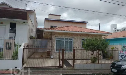 Casa com 4 quartos à venda na Rua Juan Ganzo Fernandes, 220, Saco dos Limões, Florianópolis
