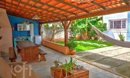 Casa com 3 quartos à venda na Servidão Canto do Tucano, 161, Campeche, Florianópolis