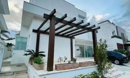 Casa em condomínio fechado com 4 quartos à venda na Rodovia Jornalista Maurício Sirotsky Sobrinho, 5057, Jurerê, Florianópolis