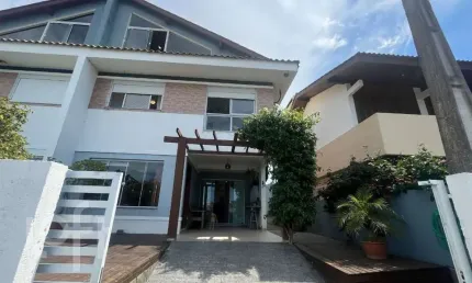 Casa com 3 quartos à venda na Rua José Afonso Fortkamp, 121, Açores, Florianópolis