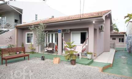Casa com 3 quartos à venda na Rua José Serafim dos Santos, 111, Barra da Lagoa, Florianópolis