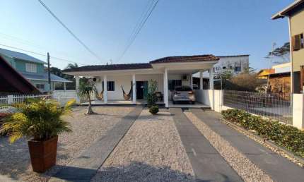 Casa com 3 quartos à venda na Rua Marlene da Silva, 236, Barra da Lagoa, Florianópolis