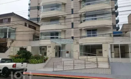 Apartamento com 3 quartos à venda na Praça Hercílio Luz, 1199, Centro, Florianópolis