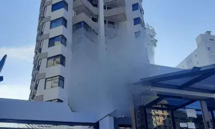 Apartamento com 4 quartos à venda na Rua Desembargador Urbano Salles, 77, Centro, Florianópolis