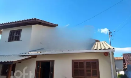 Casa com 2 quartos à venda na Rua Espírito Santo, 33, Campeche, Florianópolis