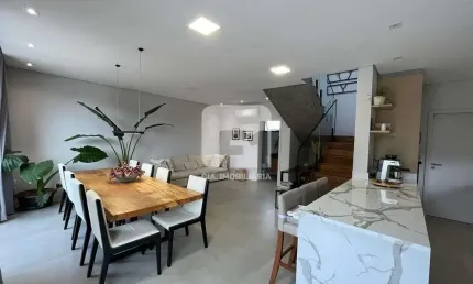 Casa com 3 quartos à venda na Rua Laureano, 640, Campeche, Florianópolis