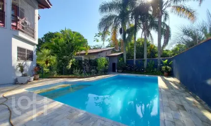 Casa com 4 quartos à venda na Rua Lúcio Vitorino de Souza, 244, Santa Mônica, Florianópolis