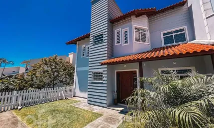 Casa com 3 quartos à venda na Rua Tupinambá, 251, Canto, Florianópolis