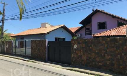 Casa com 4 quartos à venda na Rua José Elias Lopes, 77, Campeche, Florianópolis
