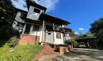 Casa com 4 quartos para alugar na Rua Maestro Aldo Krieger, 700, Córrego Grande, Florianópolis