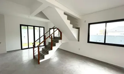 Casa com 3 quartos para alugar na Servidão Ana Maria da Costa, 155, Campeche, Florianópolis