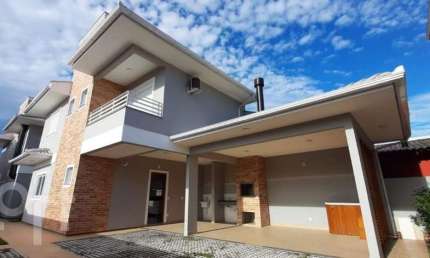 Casa com 3 quartos à venda na Servidão Aroeiras do Gramal, 525, Campeche, Florianópolis
