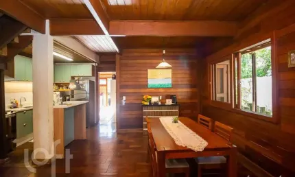 Casa com 5 quartos à venda na Rua Maestro Manoel Pernes da Silva, 102, Santa Mônica, Florianópolis