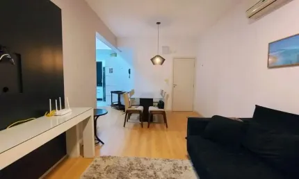 Apartamento com 2 quartos para alugar na Rua Silvio Lopes Araújo, 645, Rio Tavares, Florianópolis