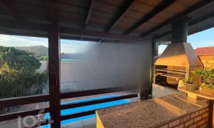 Casa com 3 quartos à venda na Rua do Gramal, 531, Campeche, Florianópolis