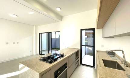 Casa com 3 quartos para alugar na Rua Canela Amarela, 335, Ribeirão da Ilha, Florianópolis