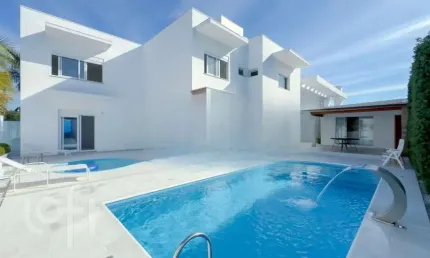 Casa com 2 quartos à venda na Avenida dos Búzios, 2660, Jurerê, Florianópolis